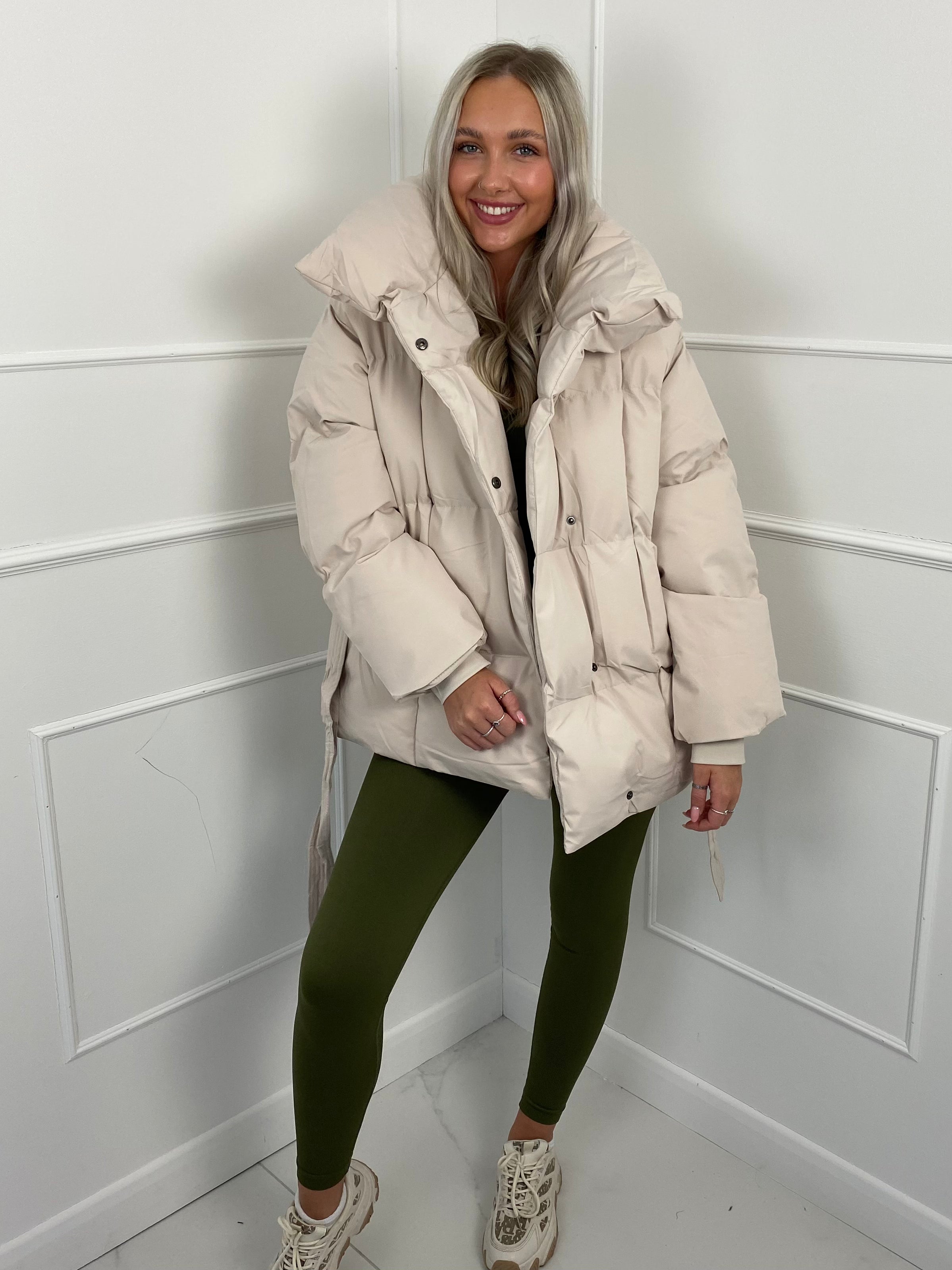 Sophia Elegance Belted Puffer