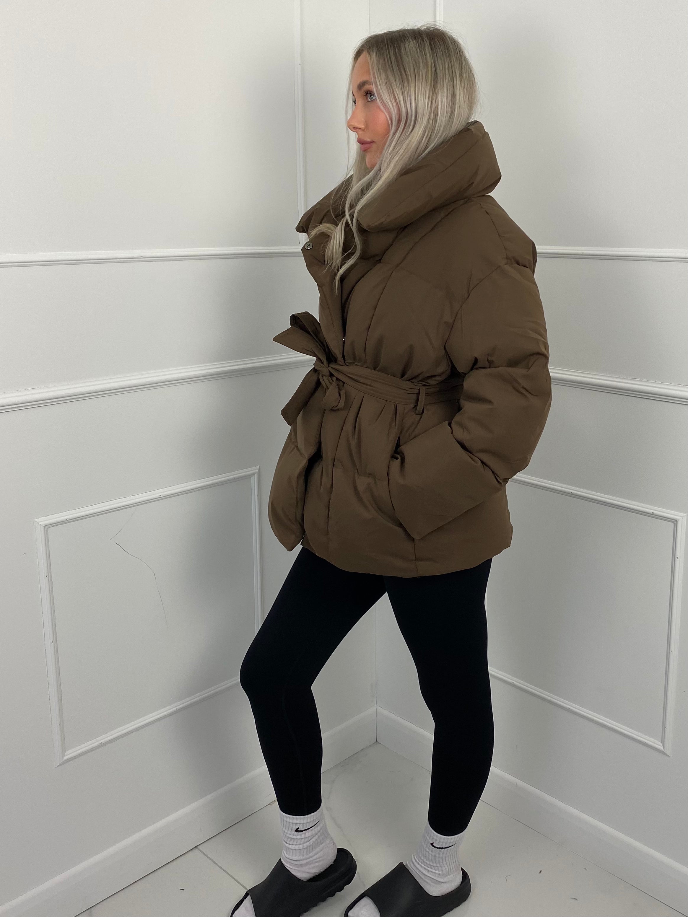 Sophia Elegance Belted Puffer