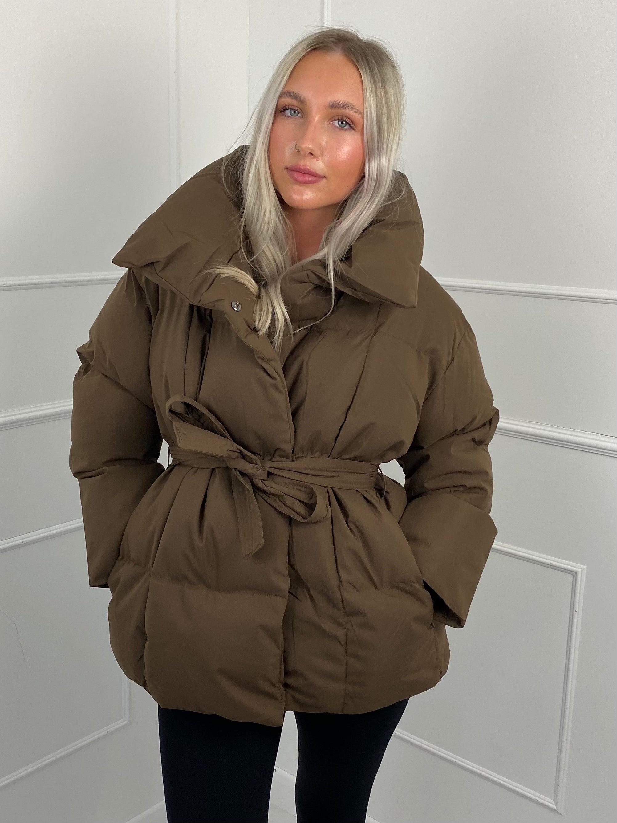 Sophia Elegance Belted Puffer