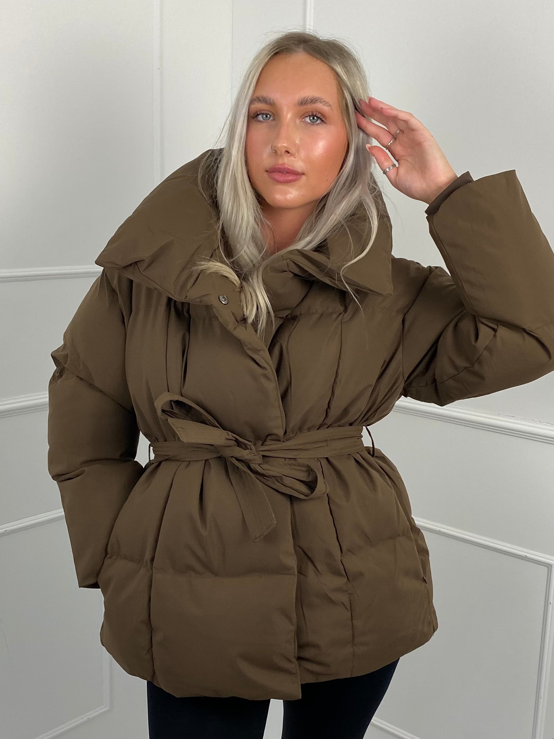 Sophia Elegance Belted Puffer