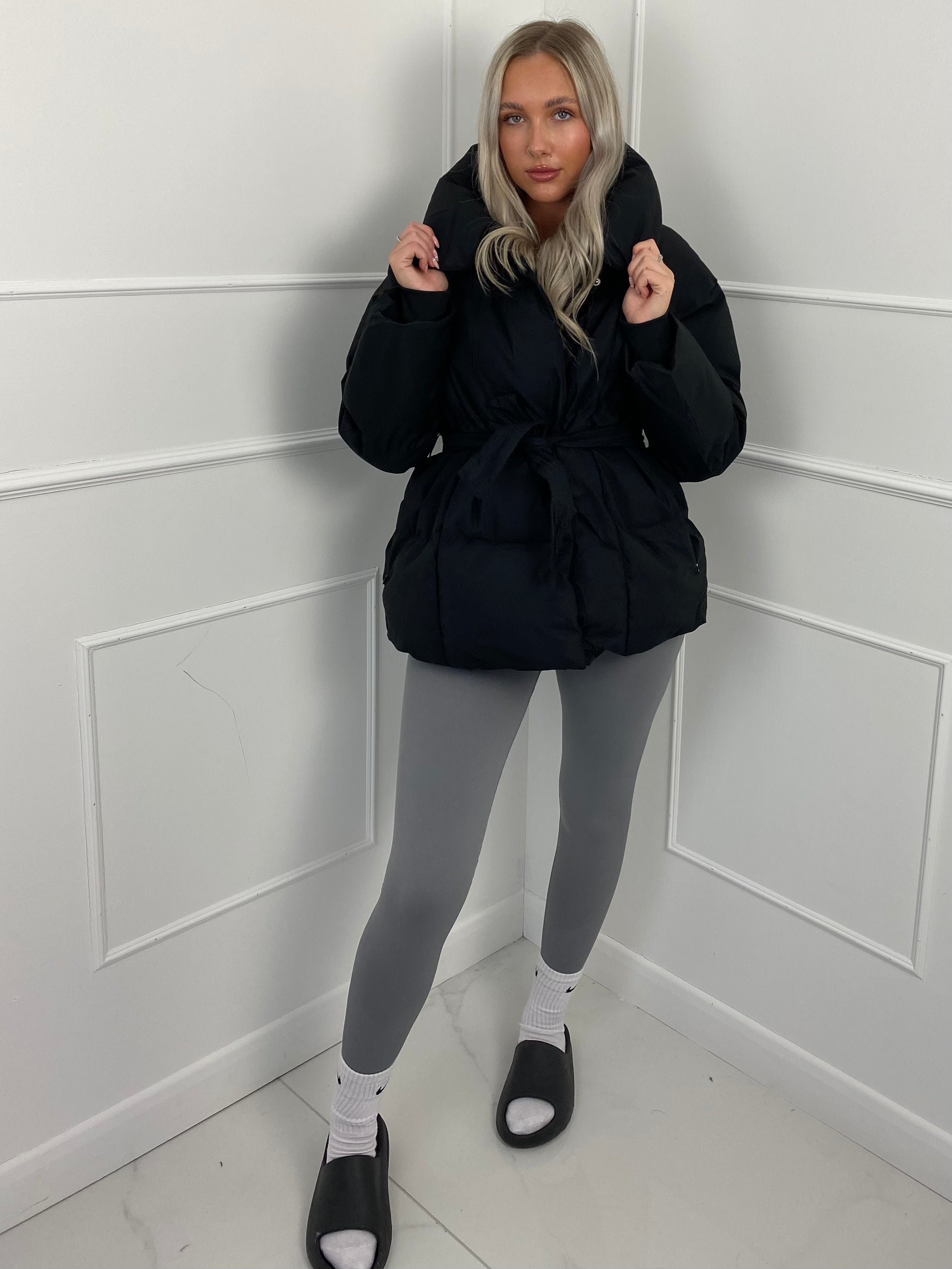 Sophia Elegance Belted Puffer