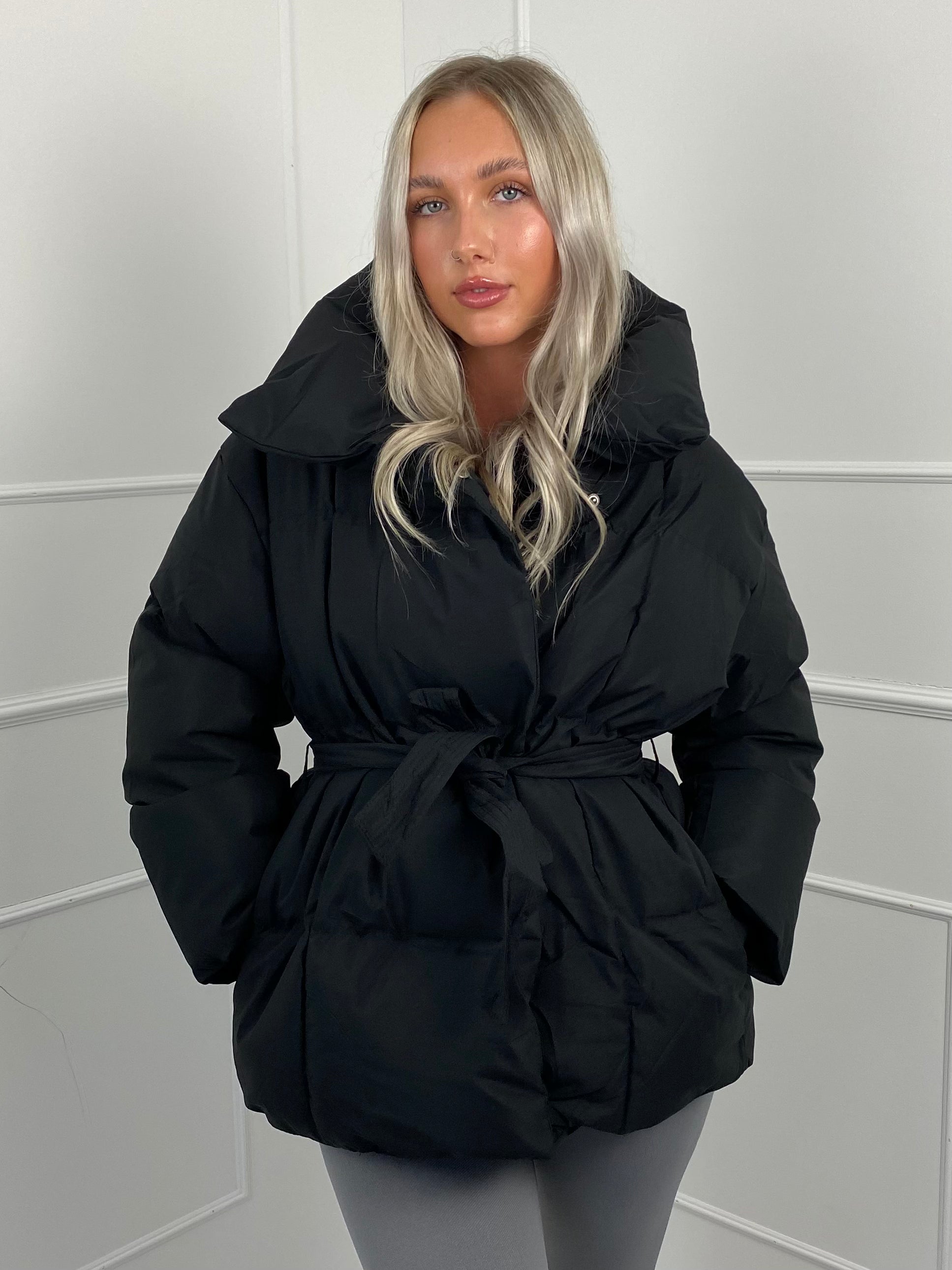 Sophia Elegance Belted Puffer