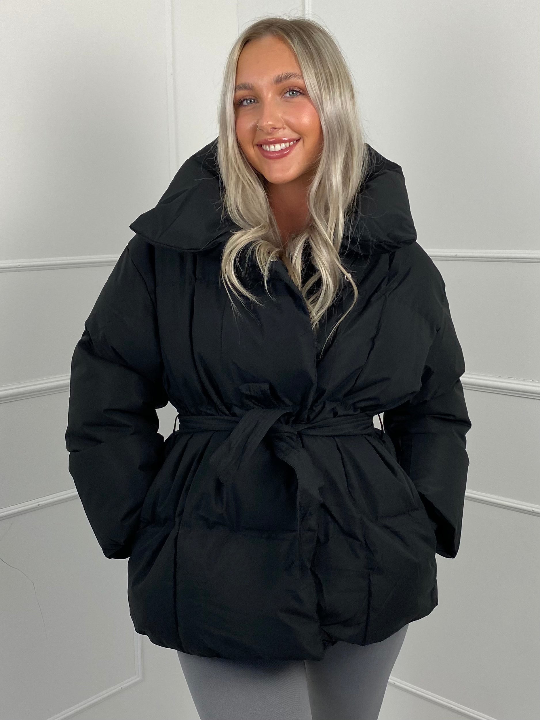 Sophia Elegance Belted Puffer