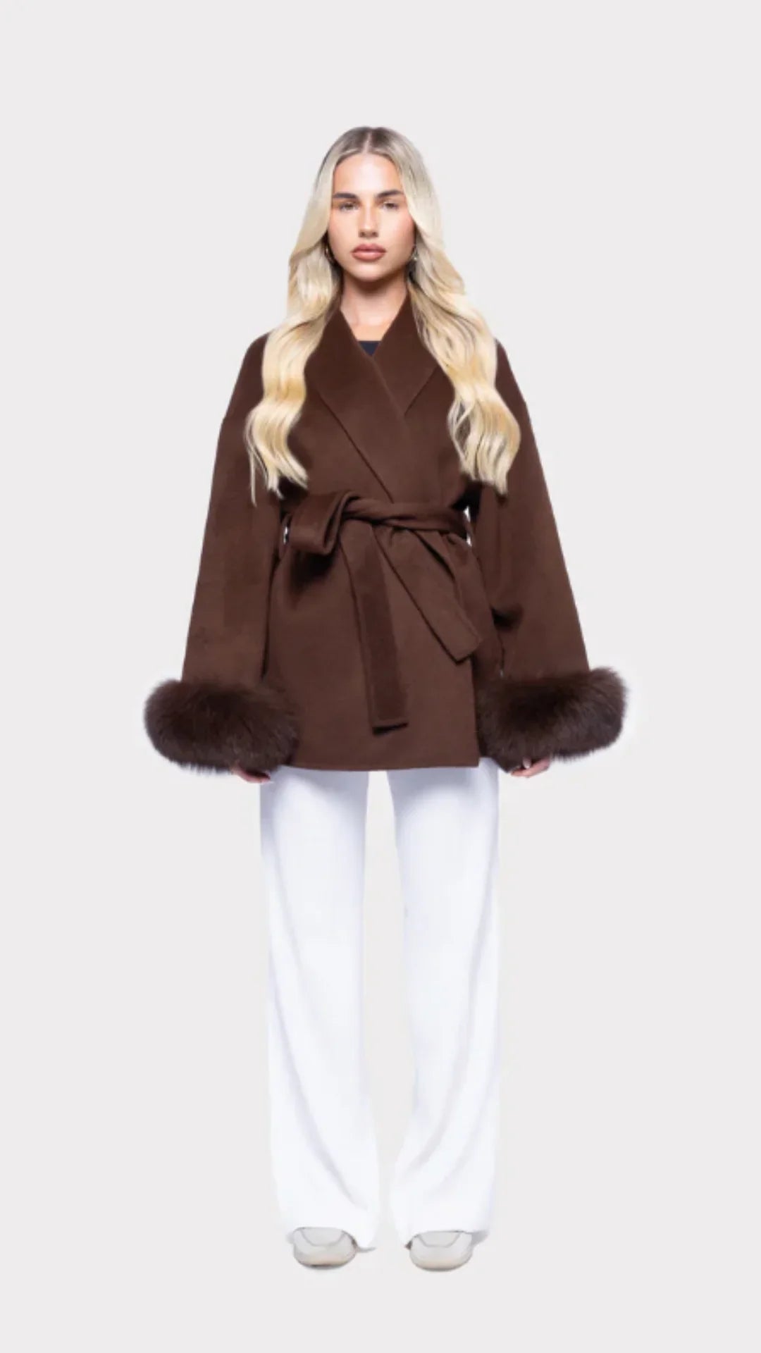 Lana Luxe Coat | Winterjas met Faux Fur Details aan de Mouwen